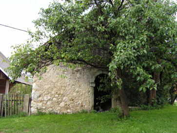 Zasip - Preužitkarska hiša pri hiši Muže 2