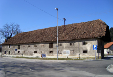 Mengeš - Gospodarsko poslopje Trdinov trg 9a