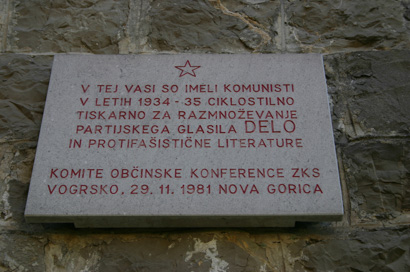 Vogrsko - Spominska plošča partizanski tiskarni