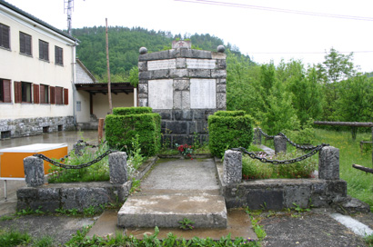 Novokračine - Spomenik NOB