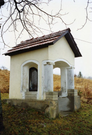 Brezje pri Smrjenah - Kapelica Matere božje