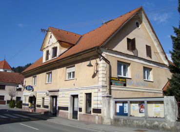 Mengeš - Hiša Trdinov trg 14