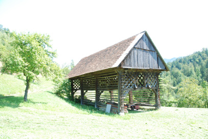 Pongrac - Kozolec na domačiji Pongrac 114