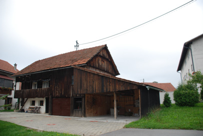 Rečica ob Paki - Kašča na domačiji Rečica ob Paki 11