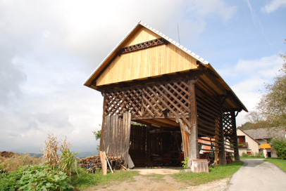 Skorno - Kozolec na domačiji Skorno 22