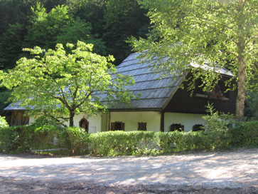 Podljubelj - Domačija Podljubelj 260