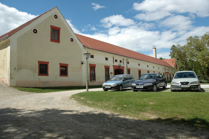Mokrice - Grajski hlevi