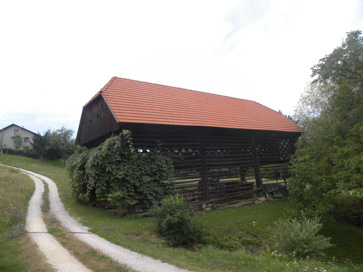 Radoblje - Kozolec na domačiji Radoblje 9