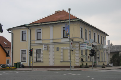 Kranj - Prva šola na Primskovem