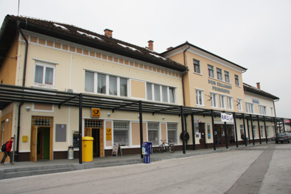 Kranj - Dom krajanov Primskovo