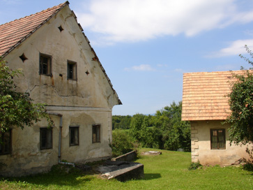 Slančji Vrh - Povšičeva domačija