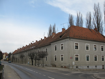 Gornja Radgona - Niz hiš Partizanska 33, 35, 37, 39, 41
