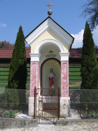 Pretrž - Kapelica v vasi