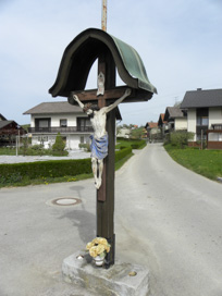 Gorica pri Moravčah - Razpelo v križišču
