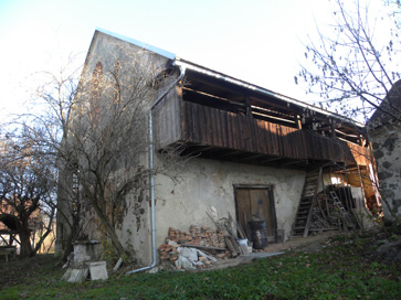 Razgor - Gospodarsko poslopje na domačiji Razgor 9