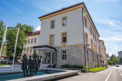 Ljubljana - Palača Komenskega 11