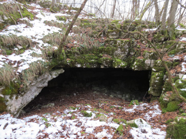 Povžane - Arheološko najdišče Banova pečina