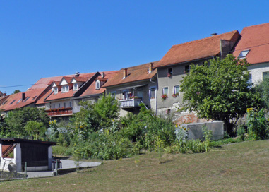 Brežice - Mestno obzidje na Ulici stare pravde
