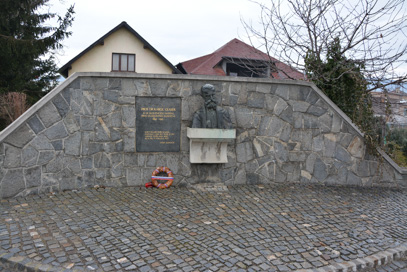 Spodnje Hoče - Spomenik Karolu Glaserju