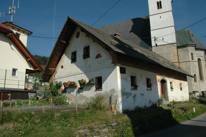 Dvor pri Polhovem Gradcu - Hiša Dvor pri Polhovem Gradcu 16