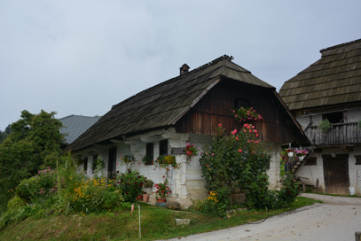 Slatina pri Ponikvi - Leponjivška hiša