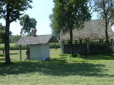Volčji Potok - Sušilnica za sadje pri kmetiji Volčji Potok 14