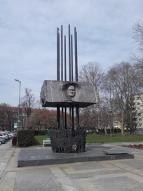 Maribor - Spomenik Borisu Kidriču