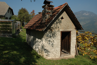 Savina - Sušilnica za sadje na domačiji Savina 18