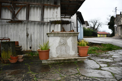 Preserje nad Branikom - Vodnjak v zaselku Vrh