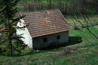 Podmolnik - Mlin in vodno zajetje na domačiji Završje 35