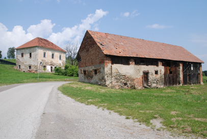 Hrastje pri Limbušu - Stara šola
