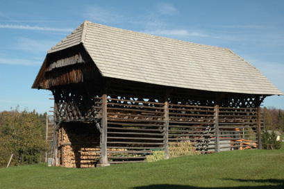 Župa - Kozolec na domačiji Župa 11