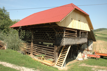 Bučka - Kozolec na domačiji Bučka 40