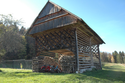 Župa - Kozolec na domačiji Župa 15