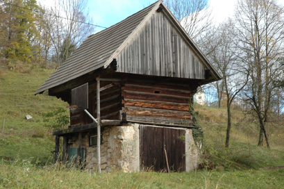 Završje - Kašča na domačiji Završje 12