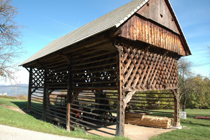 Dobovec - Kozolec na domačiji Dobovec 40
