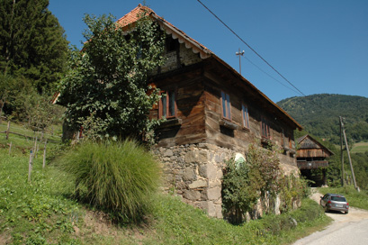 Čeče - Hiša Čeče 28