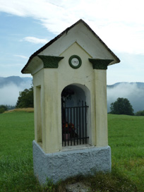 Police pri Cerknem - Kapelica