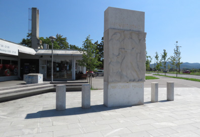 Ljubljana - Spomenik okupirani Ljubljani ob Zaloški cesti