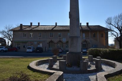 Komen - Zadružni dom