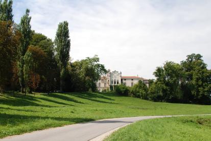 Šmarje pri Jelšah - Park dvorca Jelšingrad