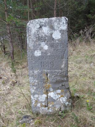 Markovščina - Mejni kamen med katastrskima občinama Markovščina in Gradišče