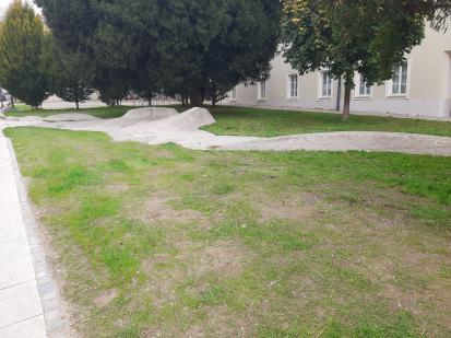 Maribor - Skulptura Poletno veselje