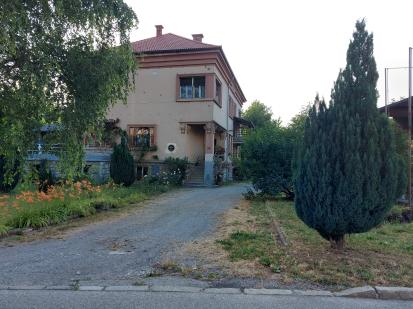 Črnomelj - Vila Pod smreko 1