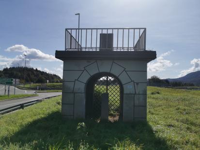 Radovljica - Geodetsko znamenje radovljiške trigonometrične baze